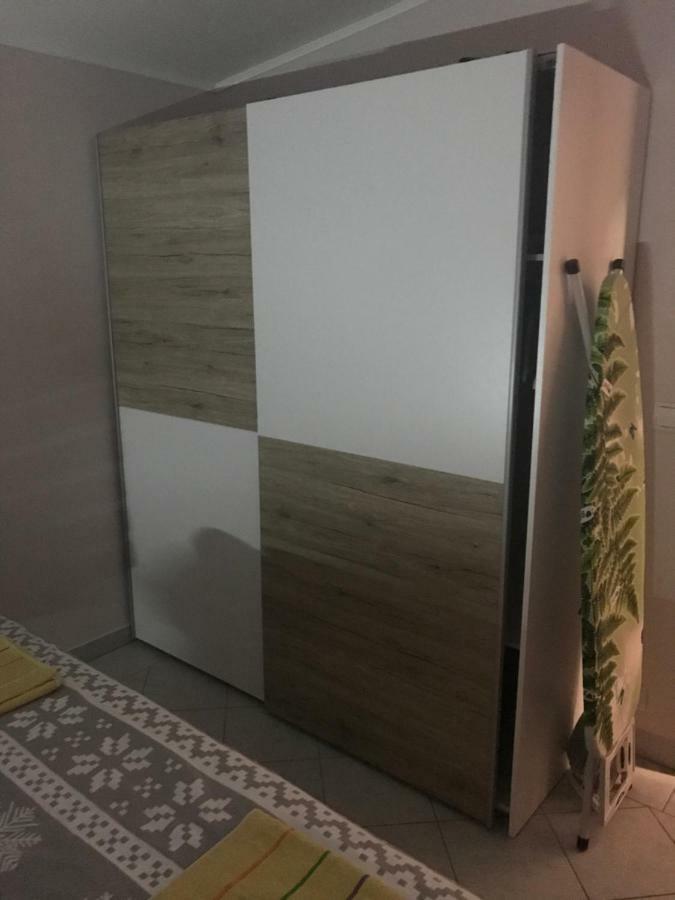 Apartman Petra 2 Vir Exterior photo